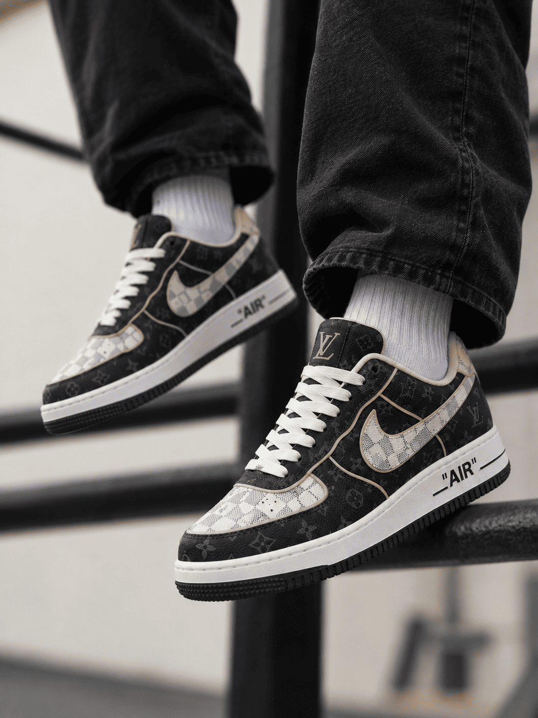 SHOES