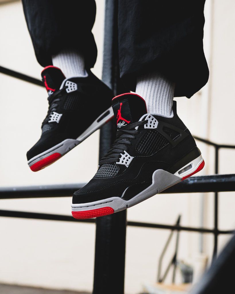 JORDAN 4